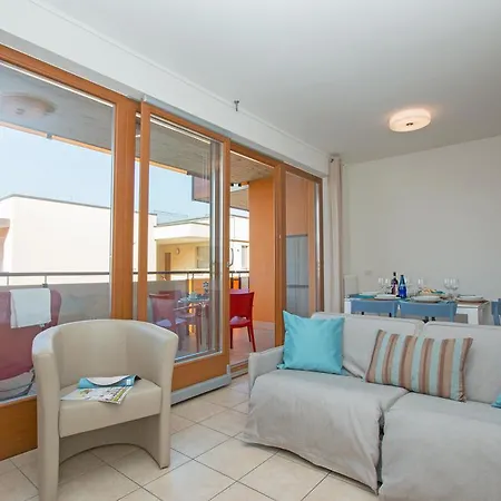 Benacus E4 By Wonderful Italy Sirmione